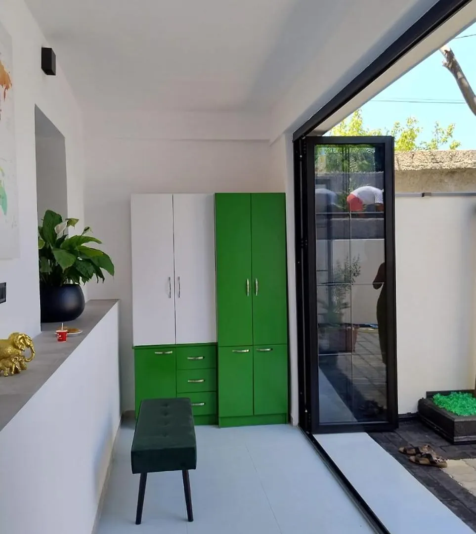 Vila Kurti Vlore 0*,