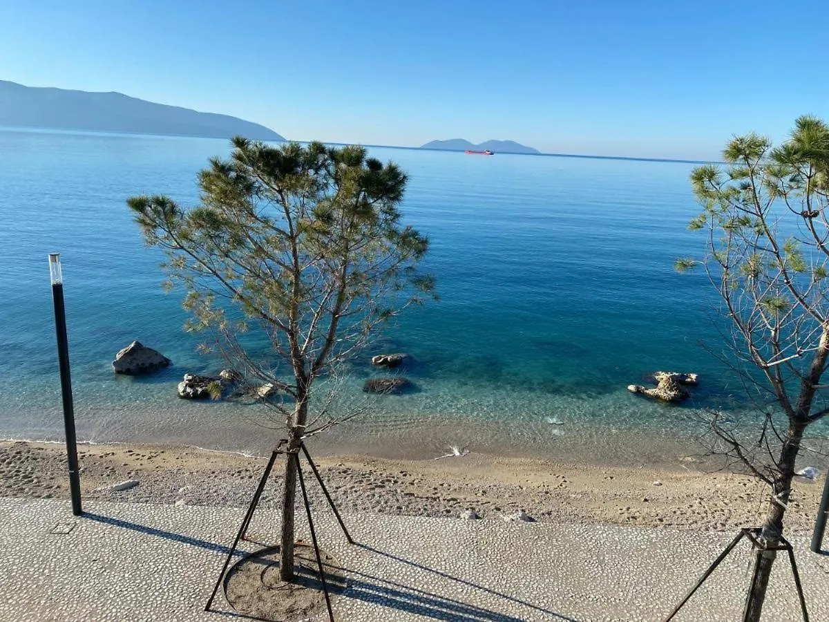 Vila Kurti Vlorë 0*,  Albania